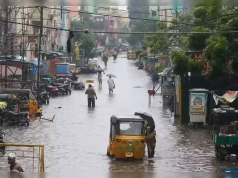 Chance of very heavy rain for 10 districts in Tamil Nadu!!