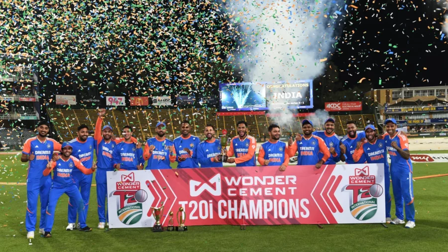தென் ஆப்பிரிக்க பவுலர்களை துவம்சம் செய்ய பேட்ஸ்மேன்கள்!! டி20 கோப்பையை வென்றது  இந்திய அணி !!