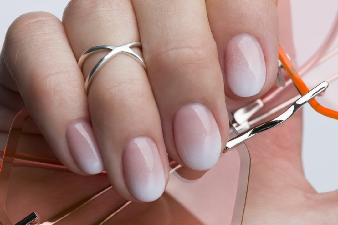 Try these home remedies to whiten yellow nails!!