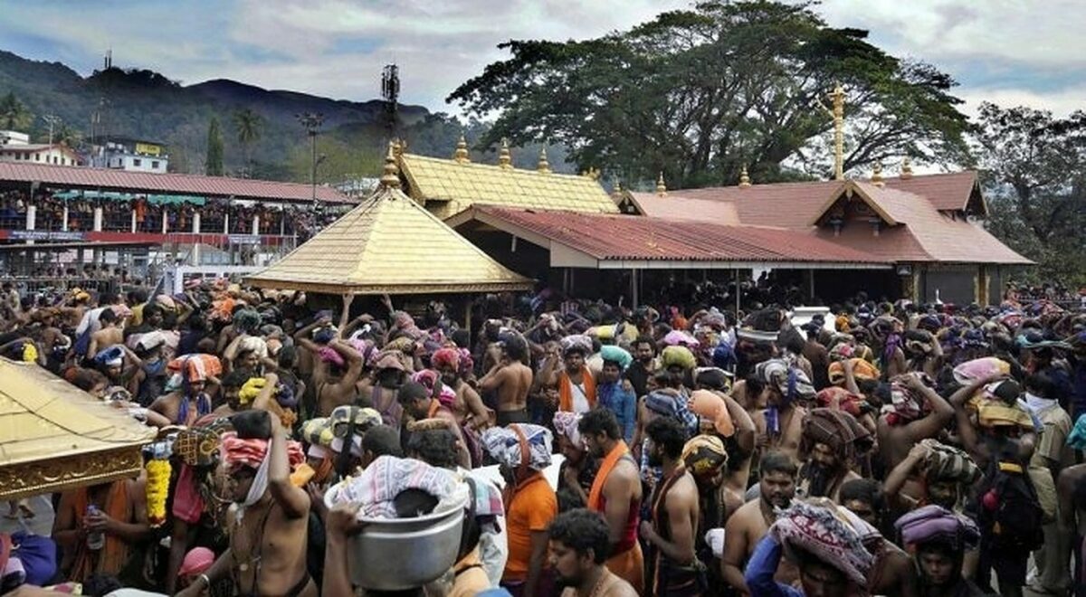 The temple administration has provided pump parking facility for the vehicles of Ayyappa devotees coming to Sabari Hill