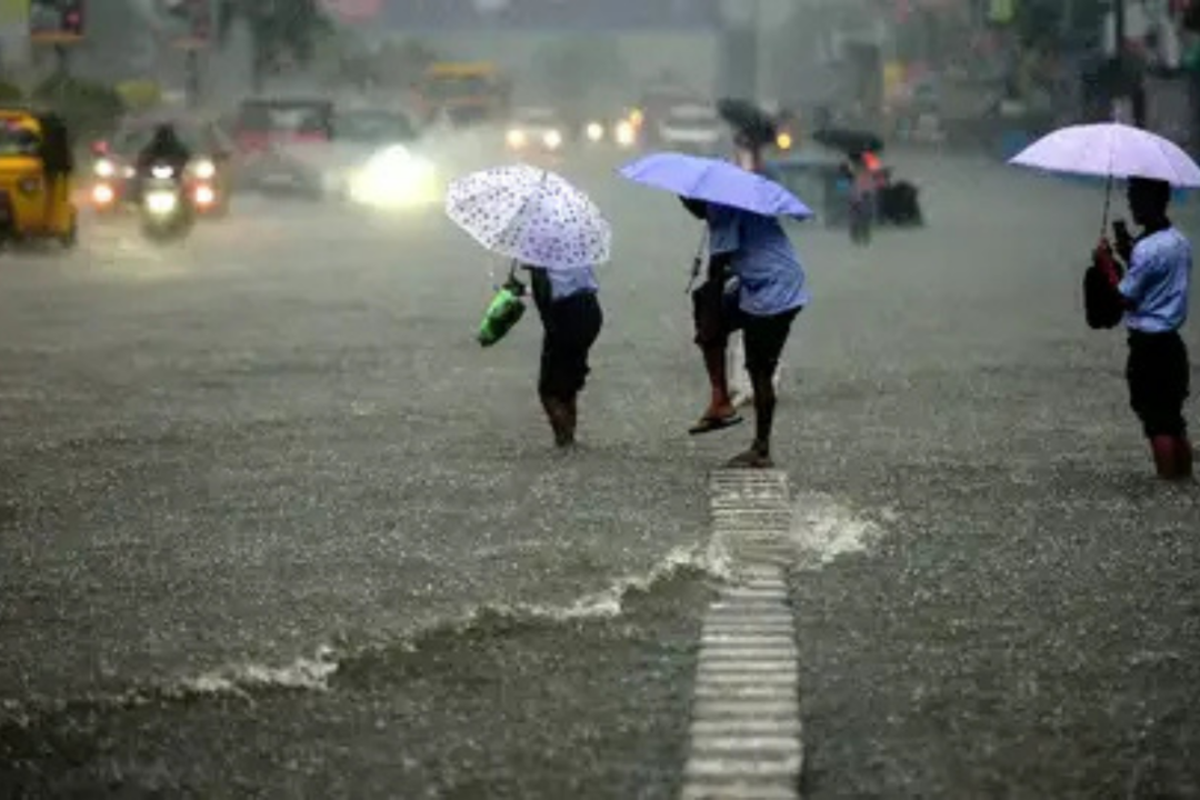 School and Colleges holiday for 3rd consecutive day!! Echo of heavy rain!!