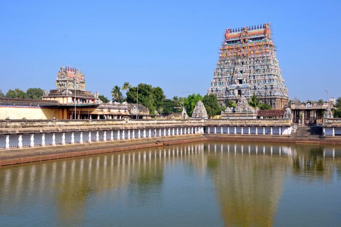 Lands belonging to Chidambaram Nataraja temple were illegally sold by public dikshitars!! Code orders to give full evidence!!