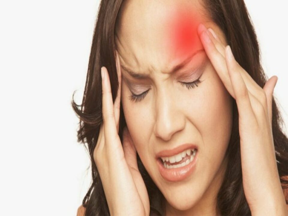 Do you suffer from unilateral headaches? Grind this leaf and apply it on the scalp to get relief!!