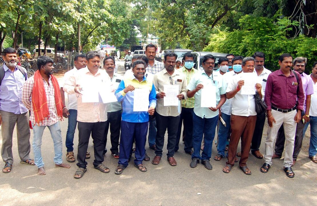 It has been decided to hold a waiting protest from January 26!! Tasmark employees in action!!