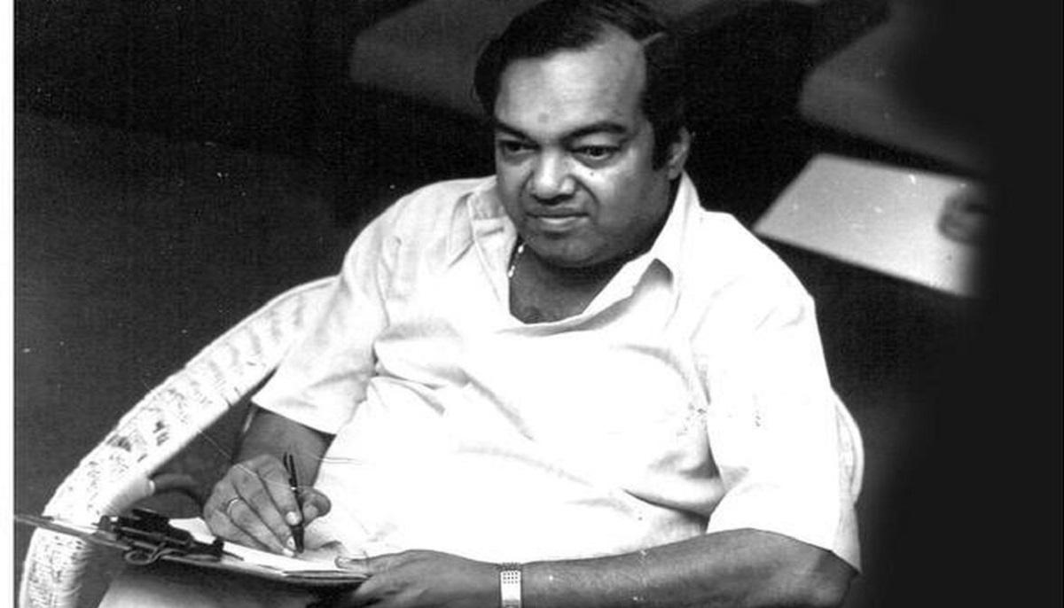 Kannadasan worships a magnificent deity!! Who is he.. What is so special!!