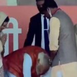 BJP executive who made Modi fall on his feet.. Video going viral on the internet!!