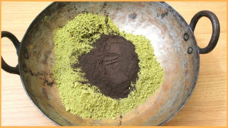 பள்ளி பருவத்திலே வெள்ளை முடி வந்துவிட்டதா? இந்த பொடியை தலைக்கு அப்ளை செய்தால் வாழ்நாளில் நரைமுடி பிரச்சனையே ஏற்படாது!!
