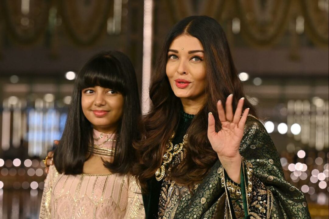 Aishwarya Rai's daughter or commoner's daughter!! YouTube is not a foundation!!