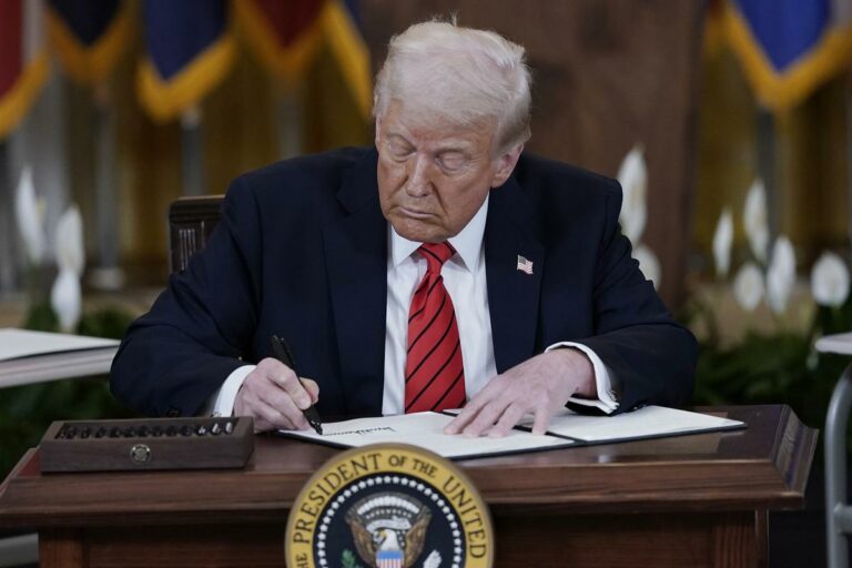 President Trump realizes his mistake!! 2 important decisions taken in a hurry!!