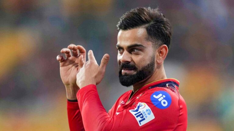 One rule for seniors.. one rule for juniors!! Fans furious over Virat Kohli's action!!