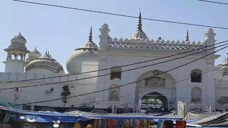 Jama Masjid nameplate changed!! Who has seen this?.. Explanation given by the Archaeological Department!!