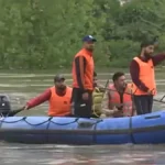 Srinagar boat accident Tourist boat capsizes in Dal Lake due to strong winds rescue operations in full swing