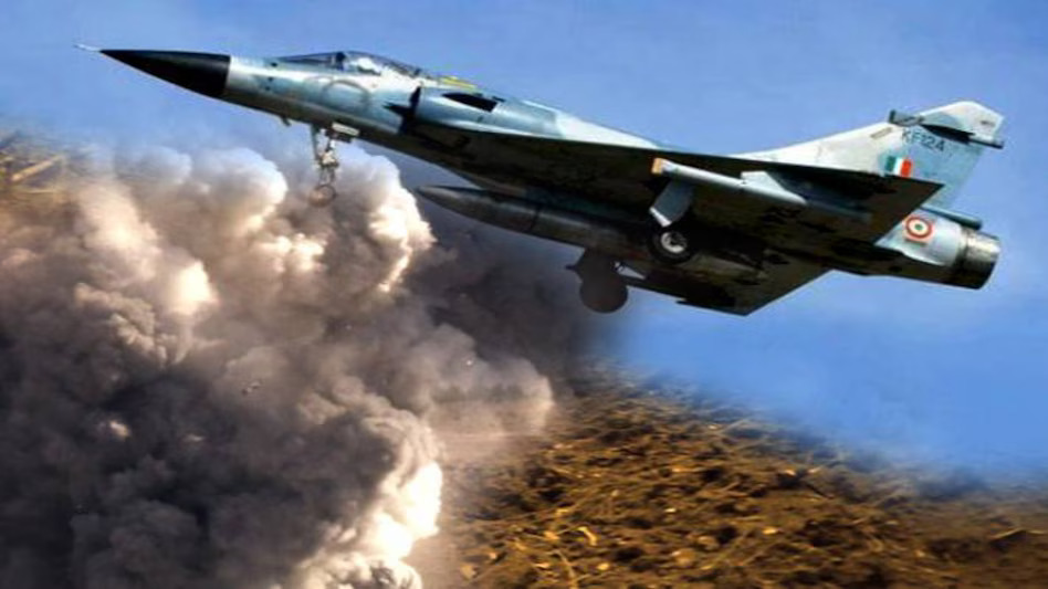 India's surprise attack - Three Pakistani airbases destroyed!!