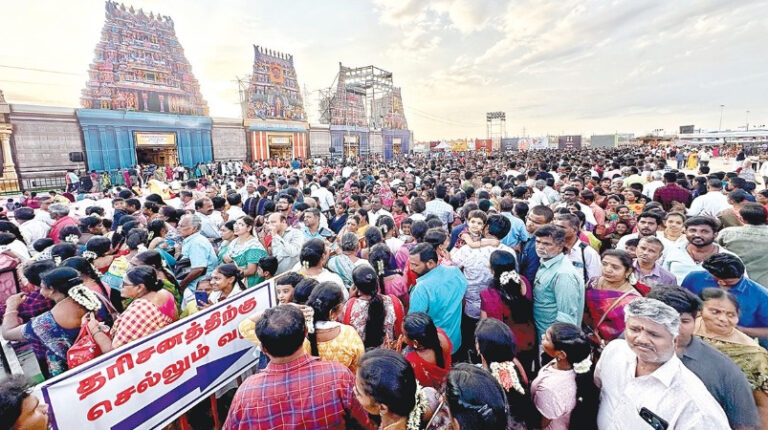 முருகன் பக்தர்கள் மாநாட்டில் ரஜினிகாந்த் கலந்து கொள்கிறாரா? வெளியான பரபரப்பு தகவல் 
