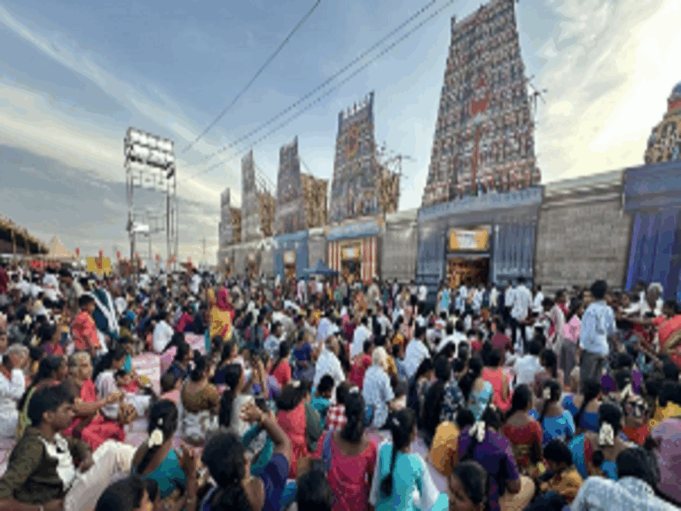 வெற்றிகரமாக நடந்து முடிந்த முருக பக்தர்கள் மாநாடு; 6 முக்கிய தீர்மானம் நிறைவேற்றப்பட்டது!