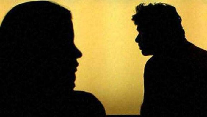Teacher eloped with college student! College administration shocked by affair!