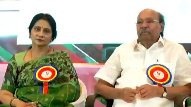 family politics continues in pmk.. is anbumanis removal a conspiracy by her sister?