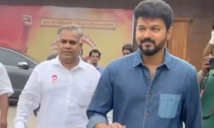 It's because you're headless that there's so much trouble.. Vijay who is worried.. Bussy Anand who's choking!! It's because you're headless that there's so much trouble.. Vijay who is worried.. Bussy Anand who's choking!!