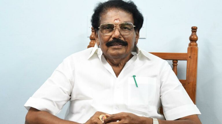 கறார் காட்டும் கே.கே.எஸ்.எஸ்.ஆர். ராமச்சந்திரன்.. தவிக்கும் திமுக தலைமை!! கறார் காட்டும் கே.கே.எஸ்.எஸ்.ஆர். ராமச்சந்திரன்.. தவிக்கும் திமுக தலைமை!!