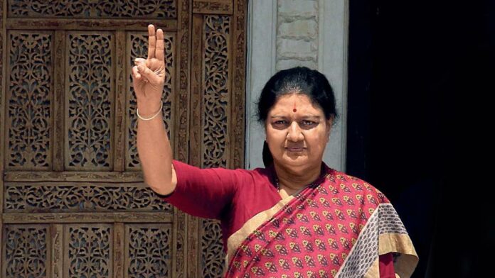 Left alone Sasikala.. The only way is to quit politics!! Left alone Sasikala.. The only way is to quit politics!!