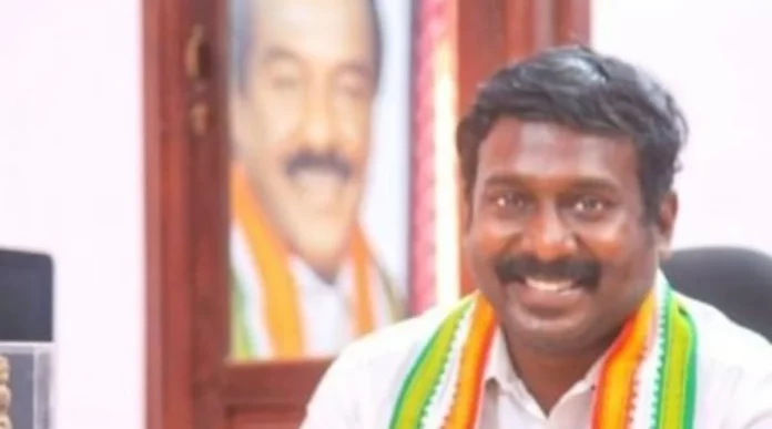 Congress leadership's continuous conspiracy.. Siblings' obsession.. Vijay Vasant's action!!