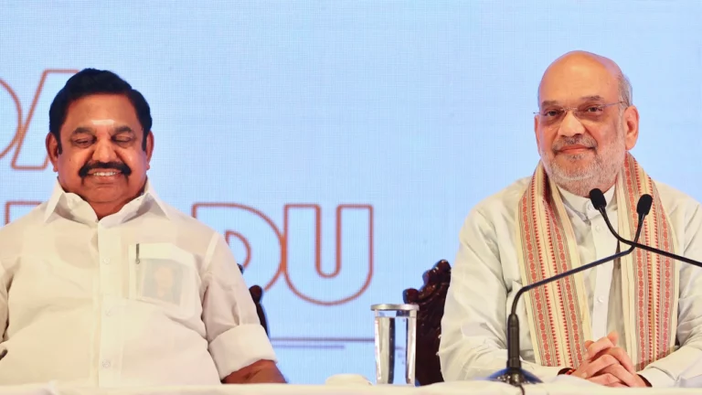 அதிமுக கூட்டணியில் வெடிக்க போகும் பூகம்பம்.. பாஜக தலைவர் கொளுத்தி போட்ட வெடி!!